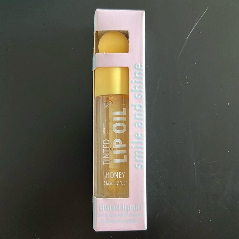 Tinted Hydrating Lip Oil
